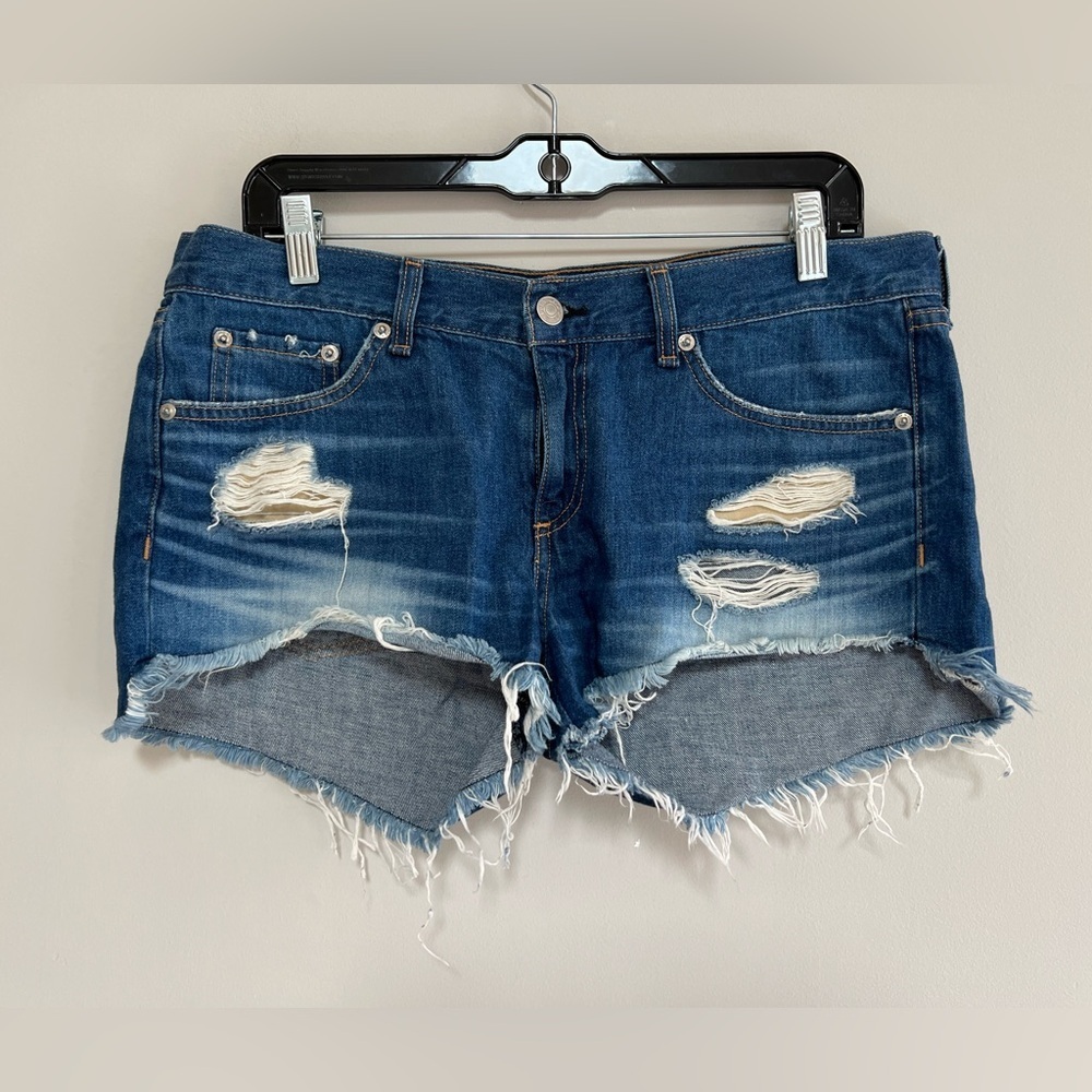 Rag & Bone The Cut-Off Frayed Hem Denim Jean Short in Freeport Med Blue, size 29